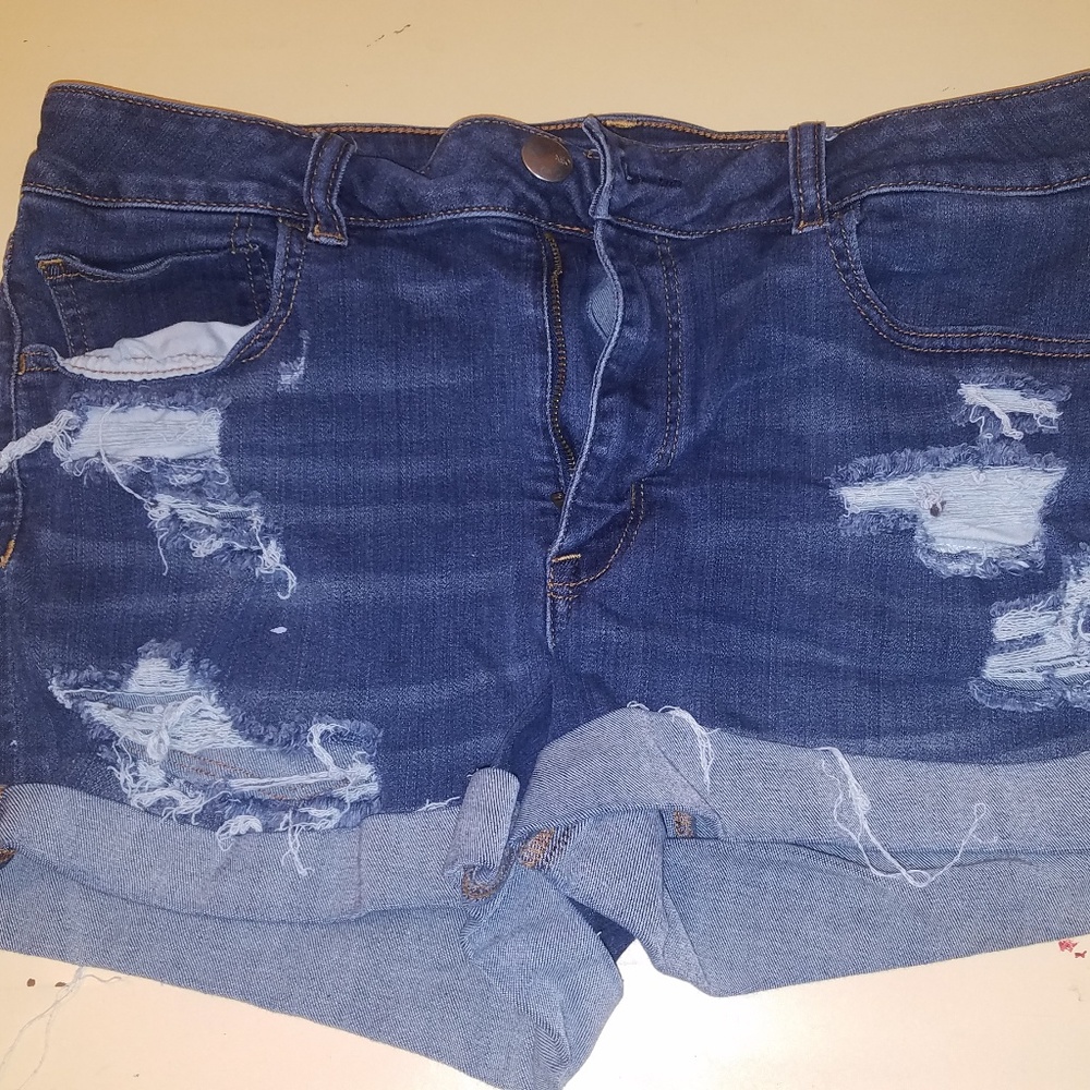 Hi rise shorts